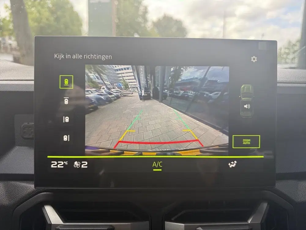 Dacia Duster 1.6 Hybrid 140 Journey NAVIGATIE AIRCO 360 uit 2025, foto 15