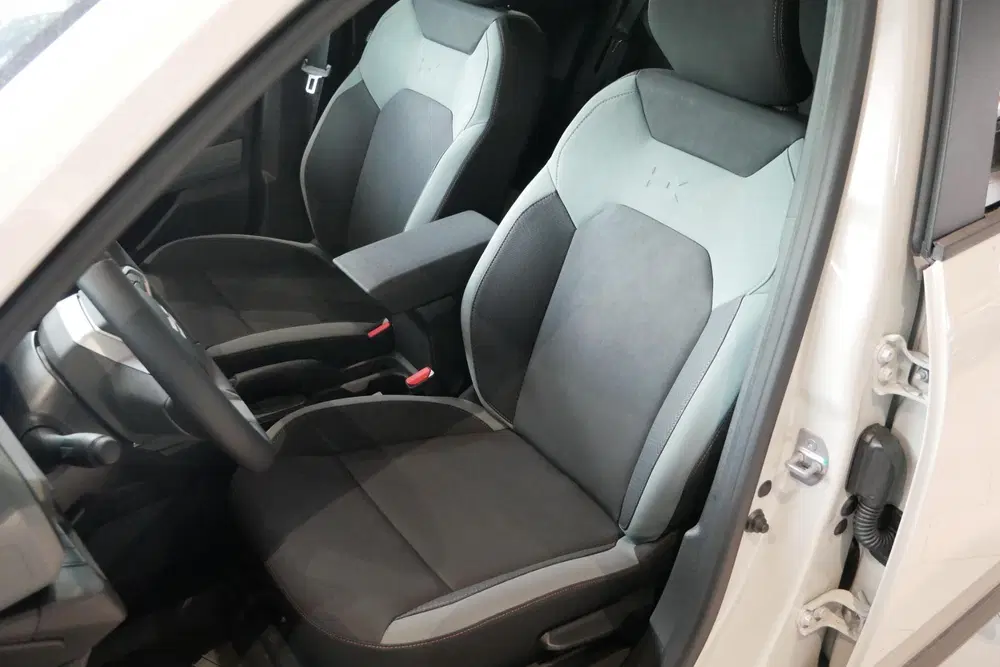 Dacia Duster 1.8 hybrid 155 limited edition Beschikbaar uit 2026, foto 10