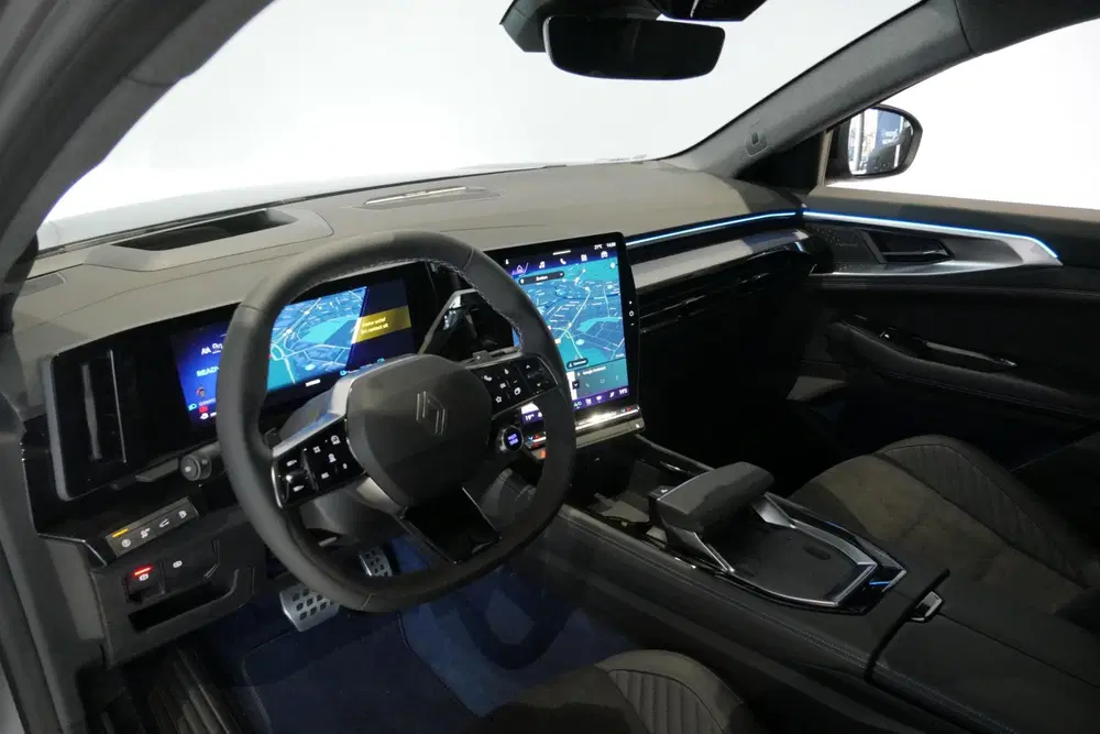 Renault Rafale 1.2 E-Tech 4x4 plug-in hybrid 300 atelier uit 2025, foto 10
