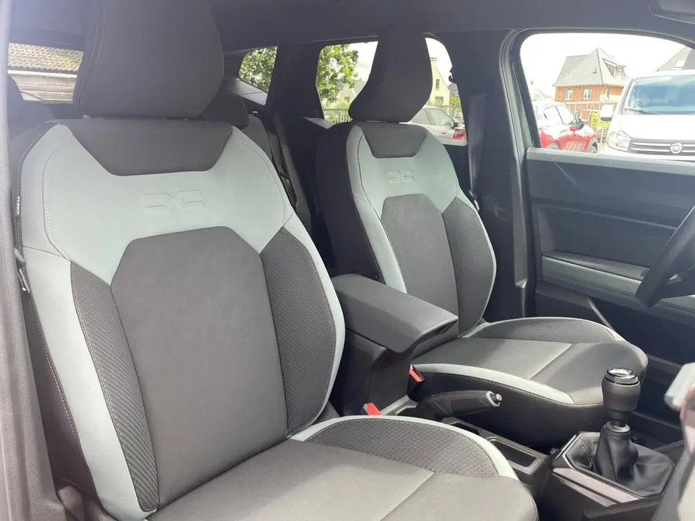 Dacia Duster 1.0 TCe 100 ECO-G Extreme *Navigatie+Camer uit 2025, foto 11