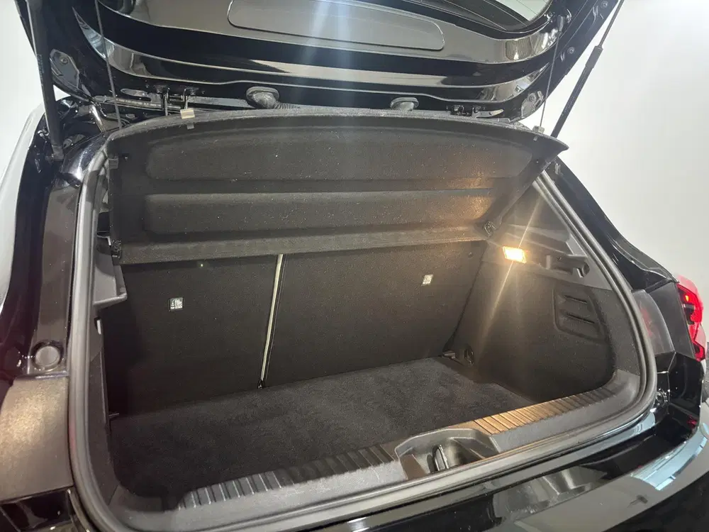Renault Clio 100PK TCe Initiale Paris uit 2019, foto 13