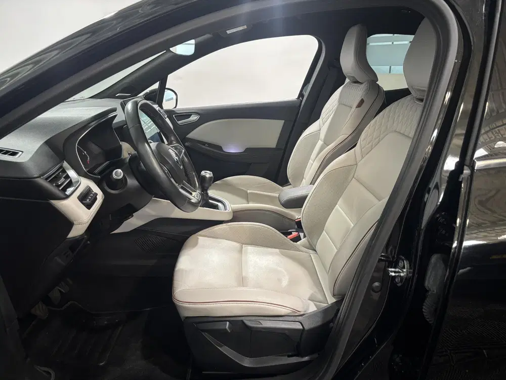 Renault Clio 100PK TCe Initiale Paris uit 2019, foto 9