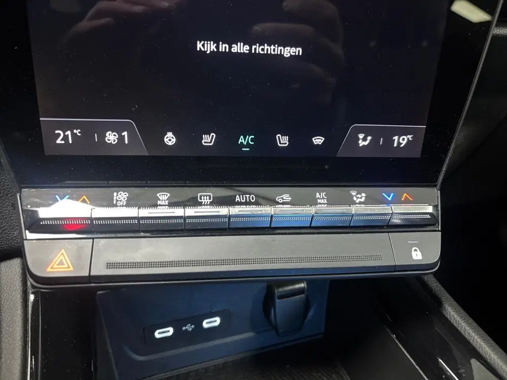 Renault Austral 1.2 E-Tech full hybrid 200 techno NAVI AIR uit 2024, foto 13
