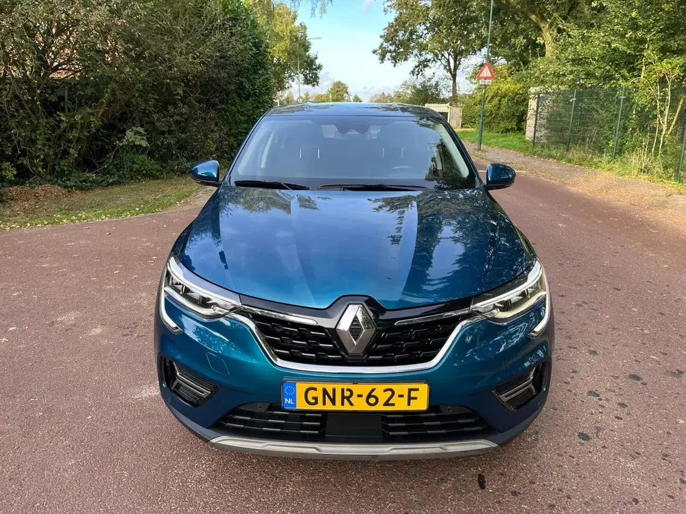 Renault Arkana 1.6 E-Tech Hybrid 145 Intens Camera uit 2021, foto 2