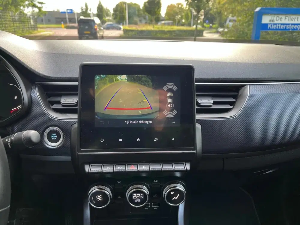 Renault Arkana 1.6 E-Tech Hybrid 145 Intens Camera uit 2021, foto 5
