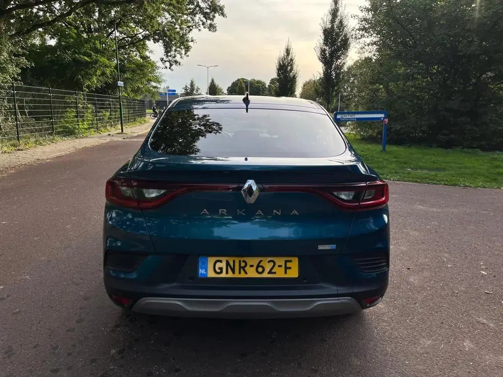 Renault Arkana 1.6 E-Tech Hybrid 145 Intens Camera uit 2021, foto 9