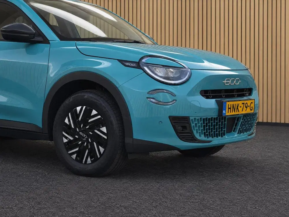 Fiat 600 1.2 Hybrid Urban uit 2025, foto 8