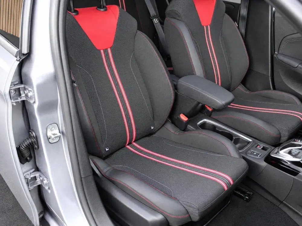 Opel Corsa 1.2T GS Line Automaat uit 2021, foto 12