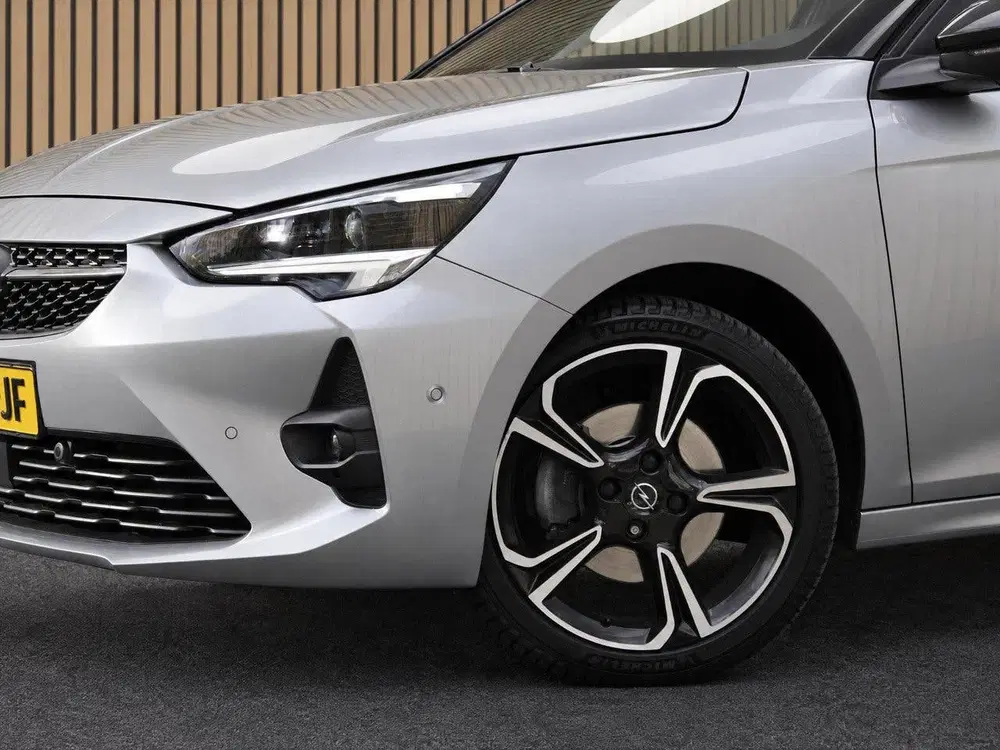 Opel Corsa 1.2T GS Line Automaat uit 2021, foto 14