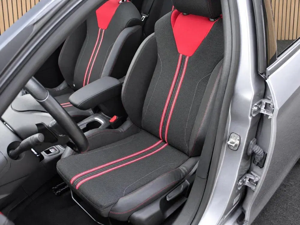 Opel Corsa 1.2T GS Line Automaat uit 2021, foto 7