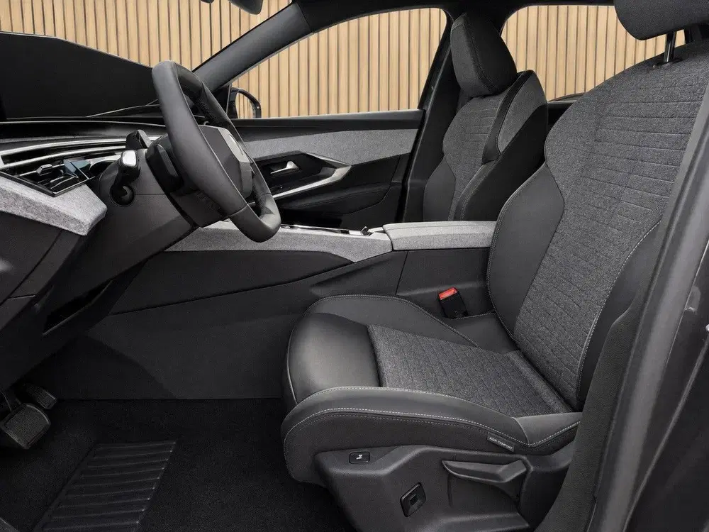 Peugeot 5008 Allure Long Range 97 kWh 7p VOORRAAD KORTI uit 2026, foto 13