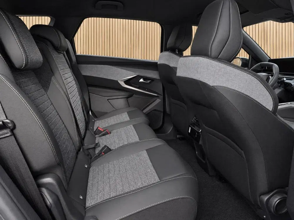 Peugeot 5008 Allure Long Range 97 kWh 7p VOORRAAD KORTI uit 2026, foto 8