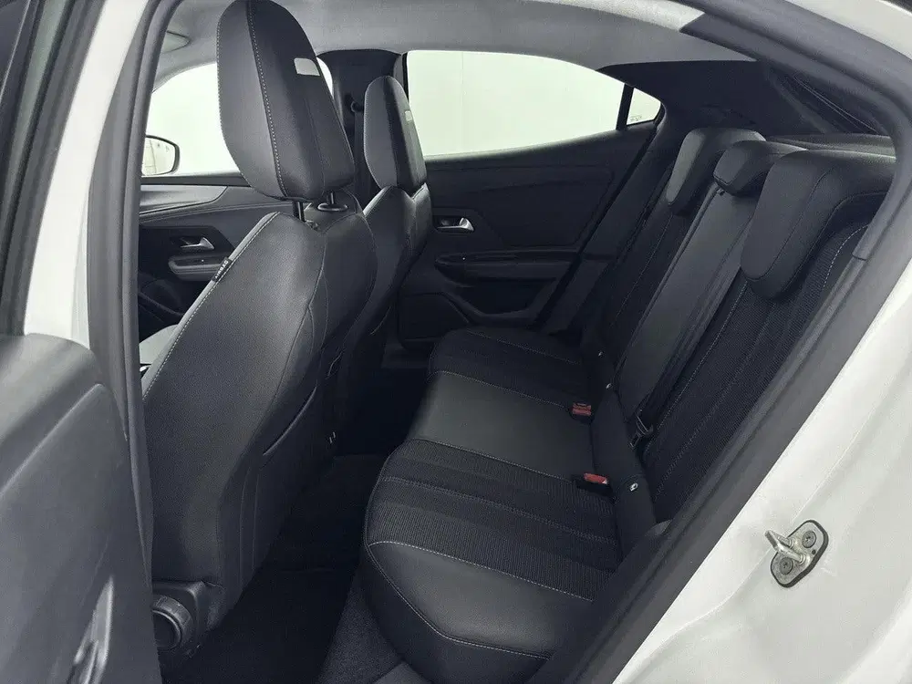 Opel Mokka Business Elegance 50-kWh uit 2021, foto 13