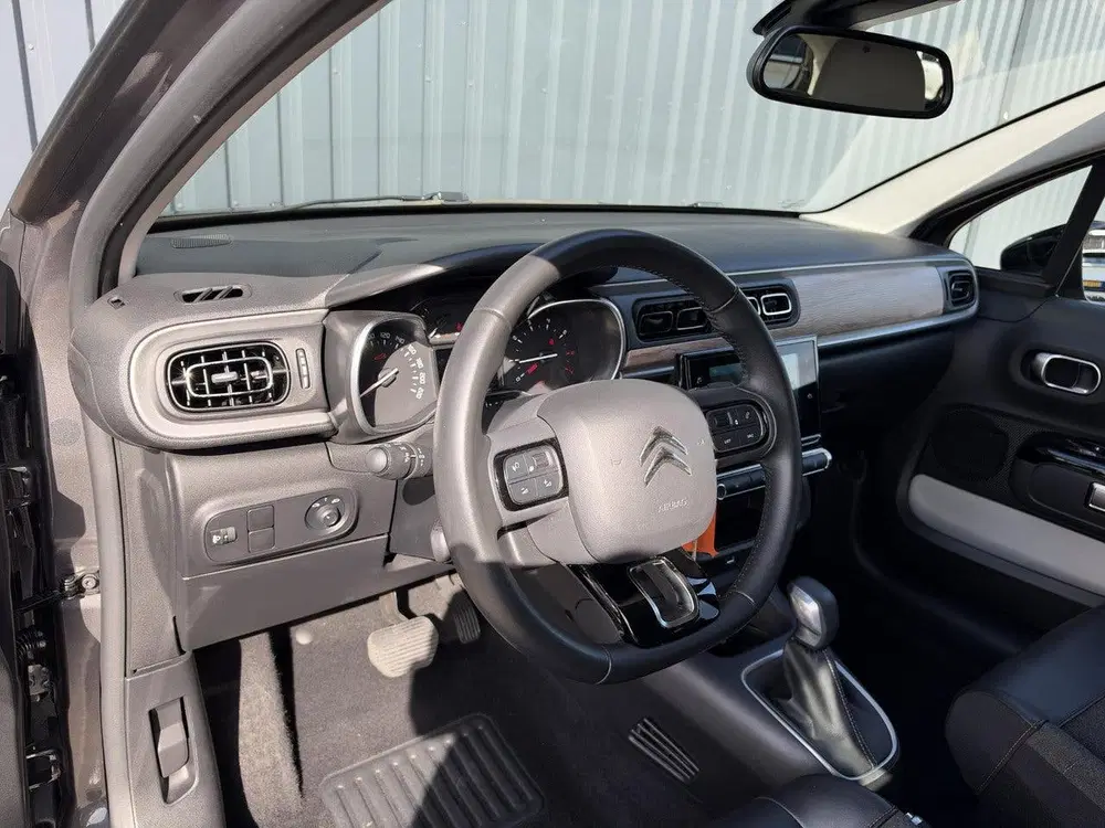 Citroën C3 1.2 PureTech Shine Automaat uit 2022, foto 13