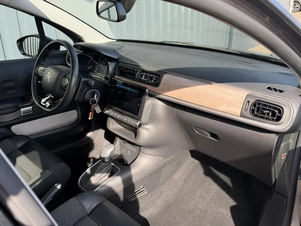Citroën C3 1.2 PureTech Shine Automaat uit 2022, foto 14