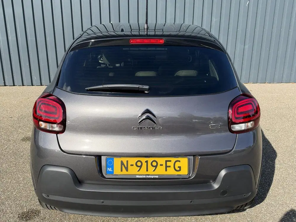 Citroën C3 1.2 PureTech Shine Automaat uit 2022, foto 7