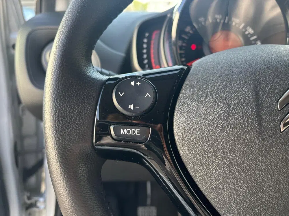 Citroën C1 1.0 VTi Shine uit 2021, foto 14