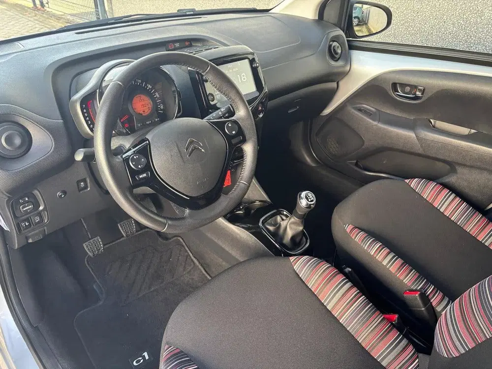 Citroën C1 1.0 VTi Shine uit 2021, foto 9