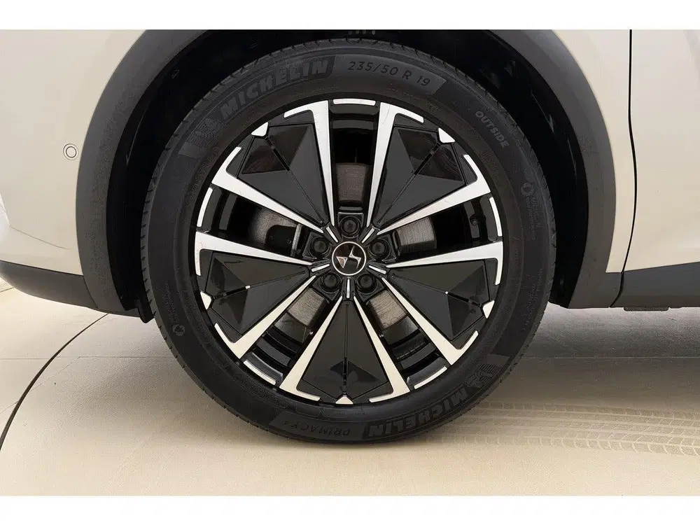 DS Automobiles DS 7 DS DS 7 1.6 PHEV 300 4x4 Etoile uit 2025, foto 14