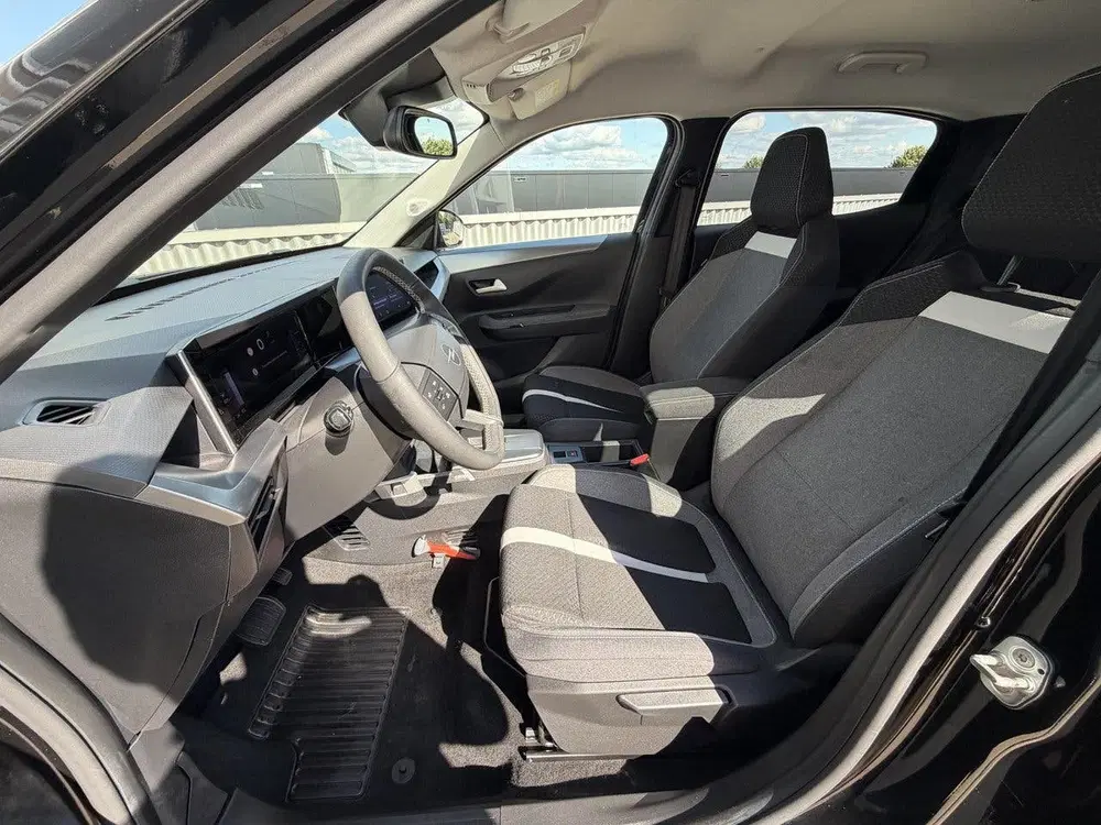 Opel Frontera 1.2 Turbo Hybrid GS uit 2025, foto 9