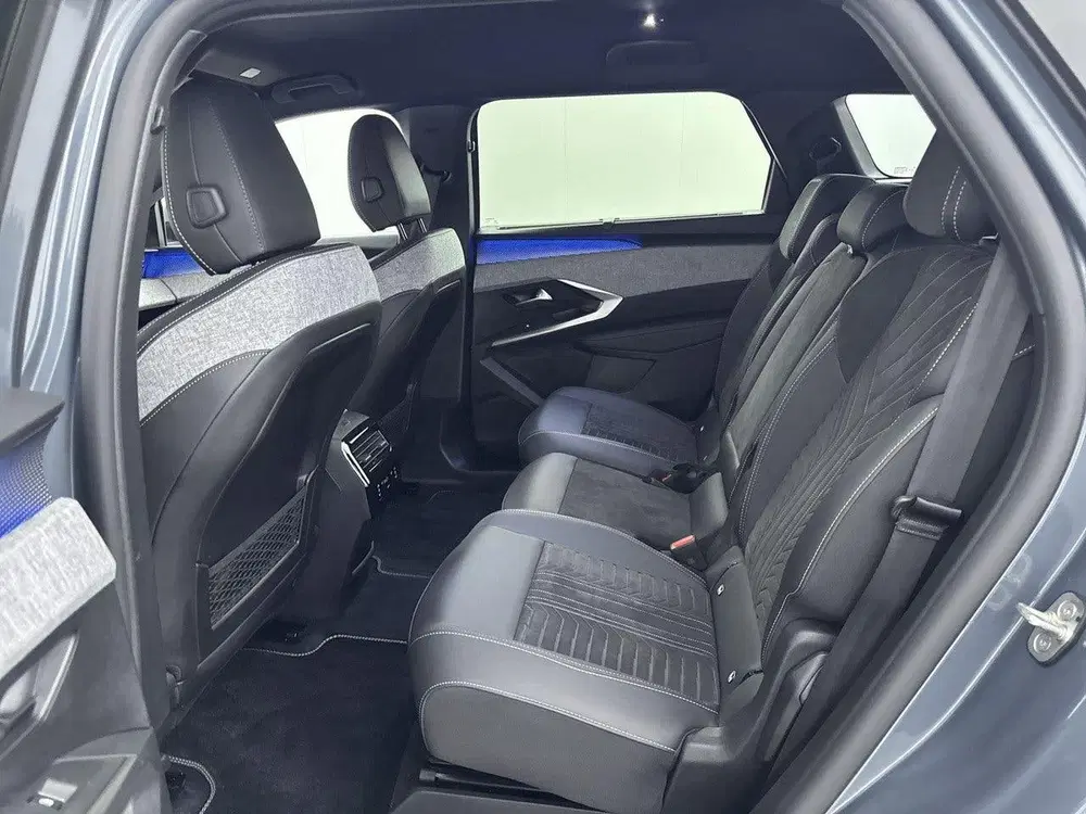 Peugeot 5008 SUV 210 pk 73 kWh GT Avantage uit 2026, foto 8