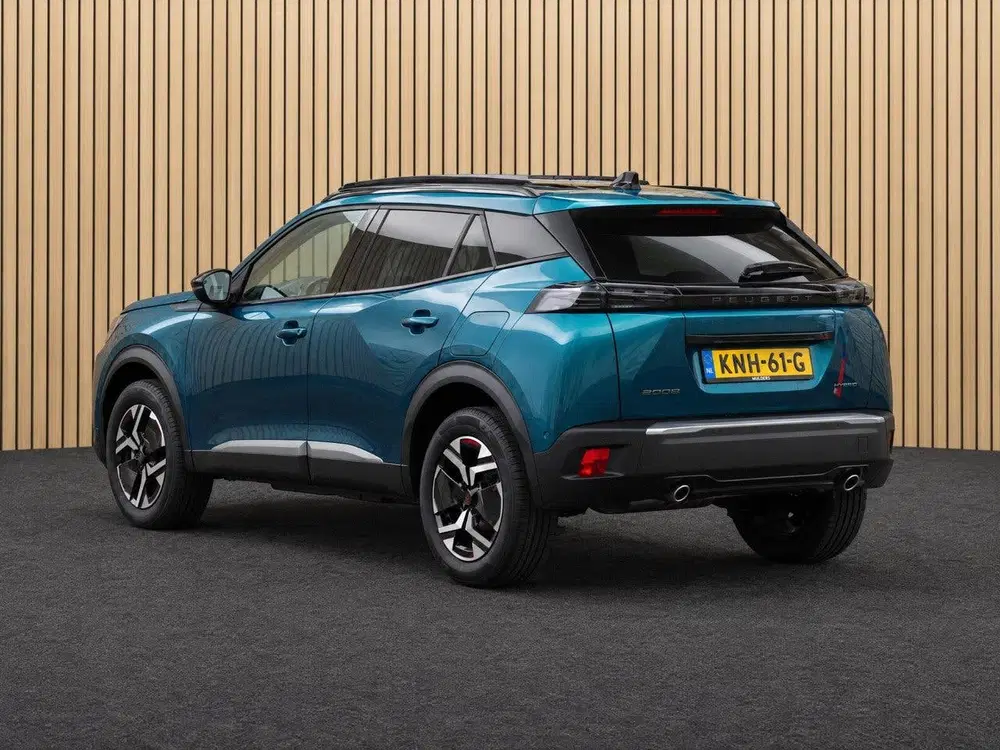 Peugeot 2008 1.2 Hybrid 145 Allure VOORRAAD KORTING uit 2026, foto 2