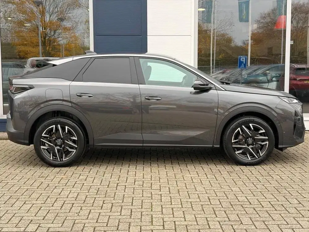 Peugeot 3008 1.2 HYBRID 136pk e-DCS6 Allure uit 2025, foto 4