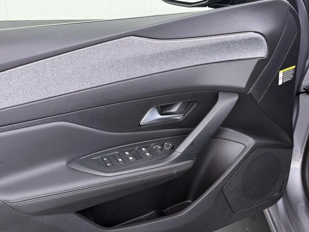 Peugeot 308 SW Allure 136pk Hybrid Automaat uit 2025, foto 15