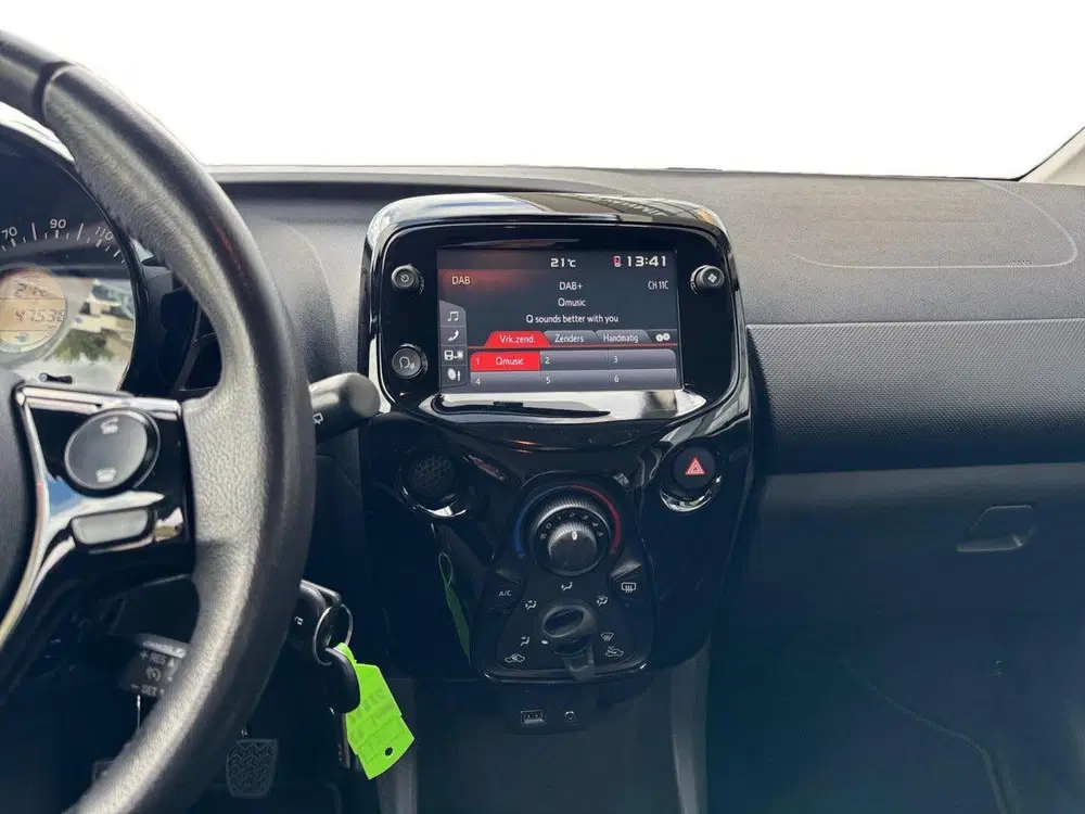 Citroën C1 5-deurs Shine 1.0 VTi 72pk uit 2021, foto 11