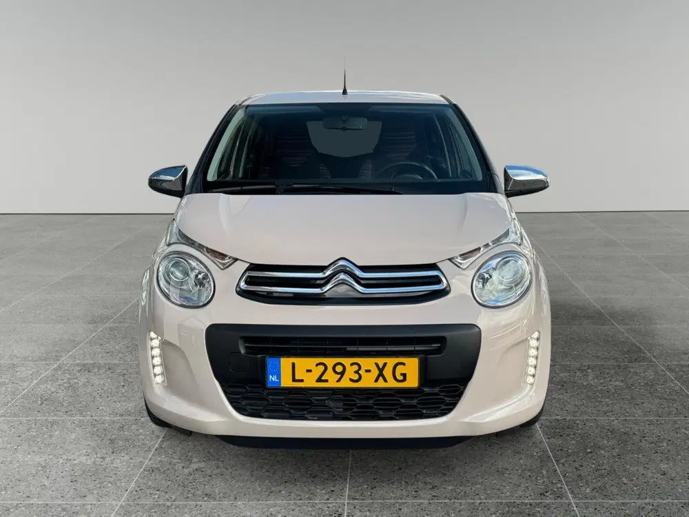 Citroën C1 5-deurs Shine 1.0 VTi 72pk uit 2021, foto 2