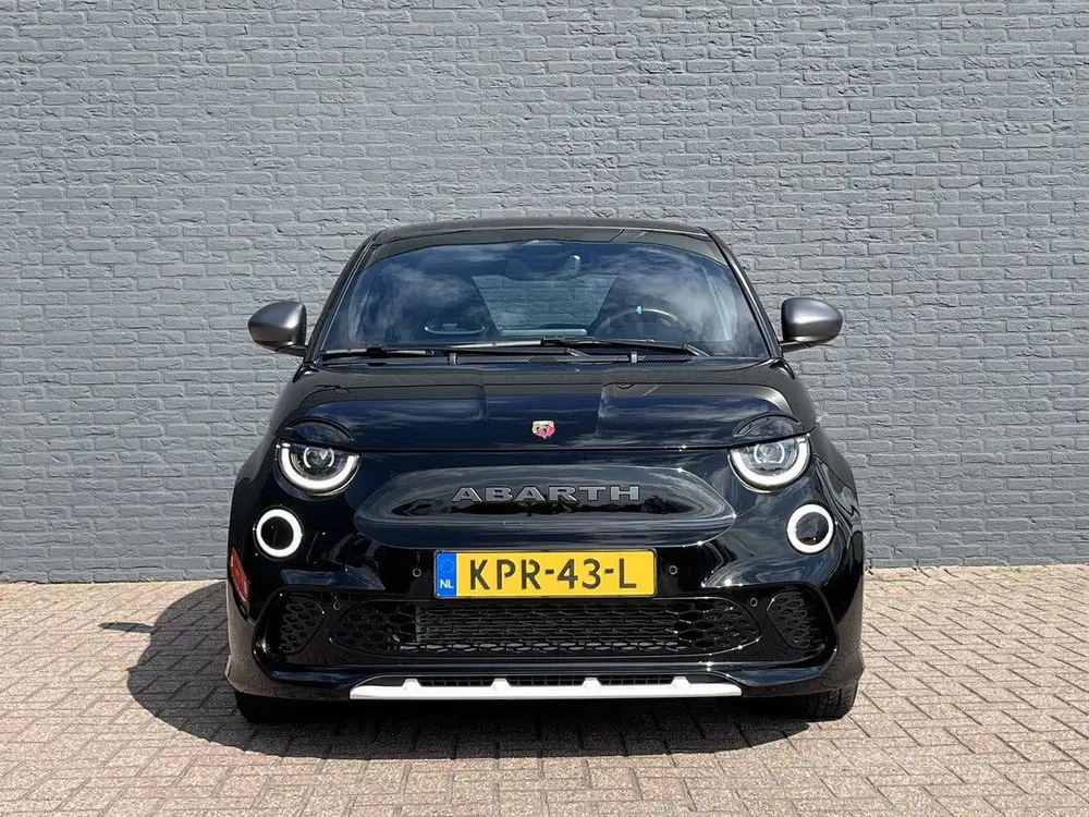 Abarth 500e Turismo 42 kWh uit 2024, foto 3