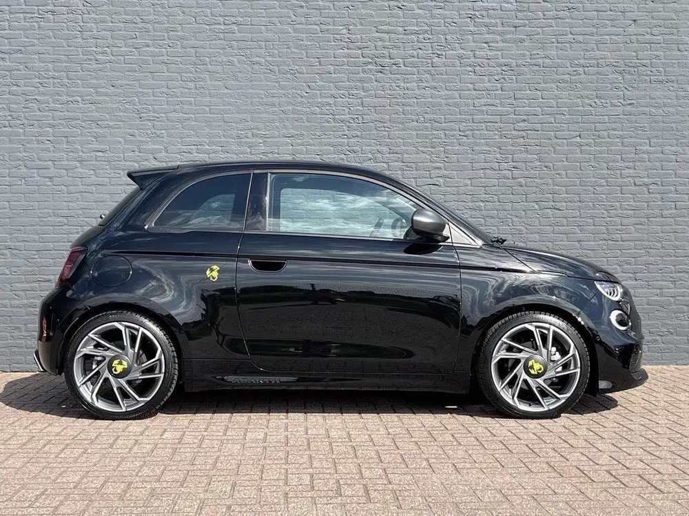 Abarth 500e Turismo 42 kWh uit 2024, foto 5