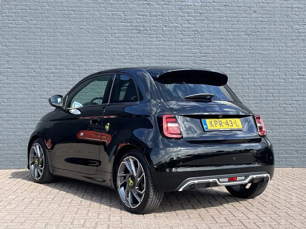 Abarth 500e Turismo 42 kWh uit 2024, foto 8