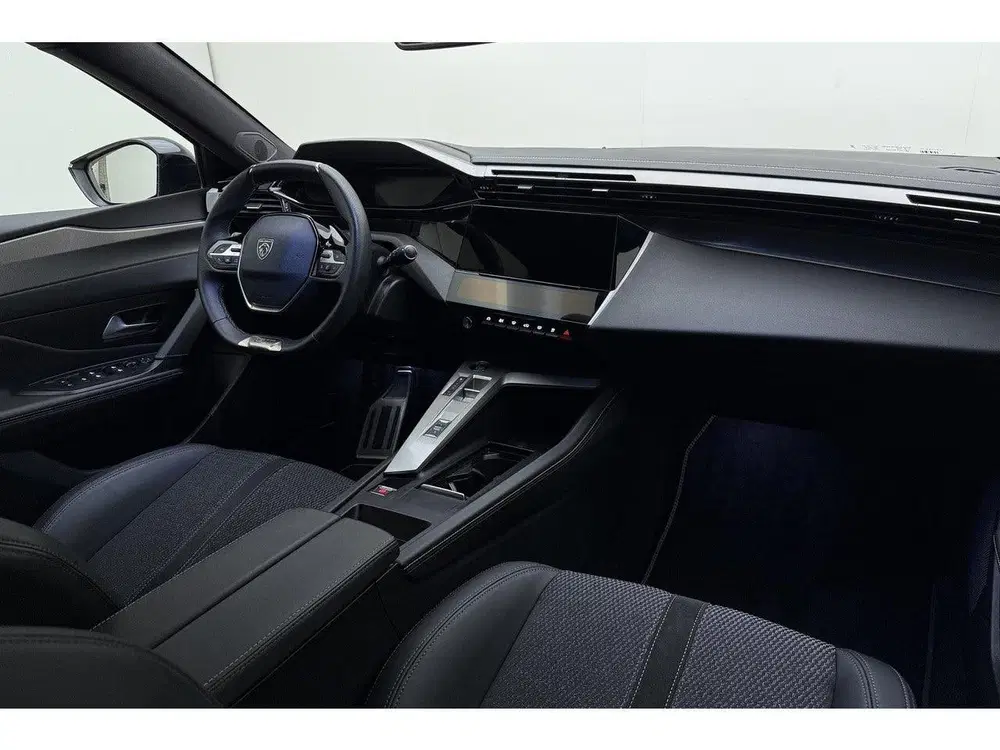 Peugeot 408 1.2 Hybrid 145 e-DCS6 GT Navigatie uit 2025, foto 3