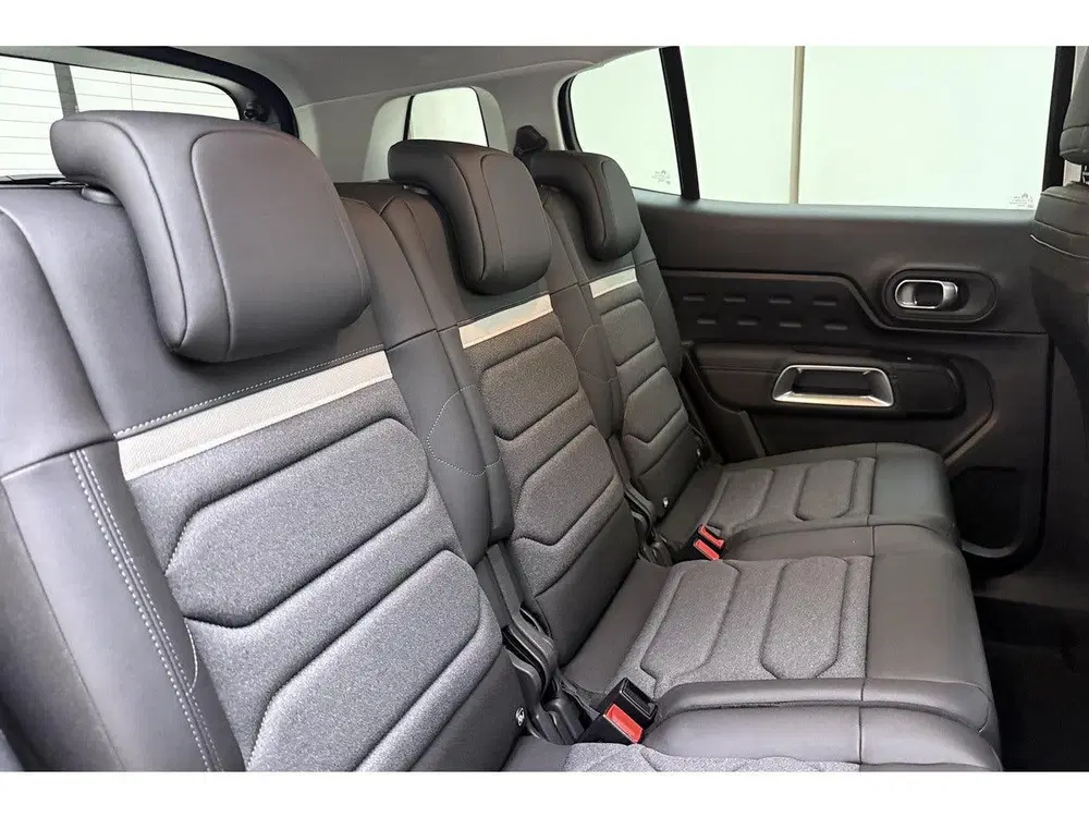 Citroën C5 Aircross 1.2 Hybrid 136 Plus uit 2025, foto 14