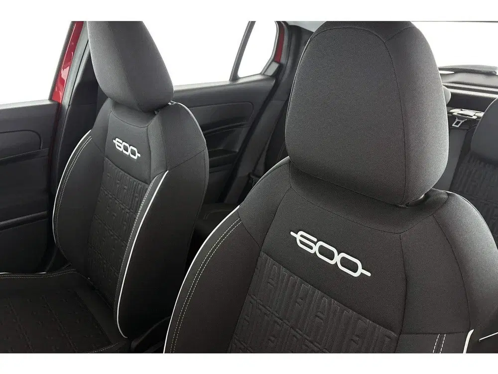 Fiat 600 1.2 Hybrid Urban (bj 2026 uit 2026, foto 7