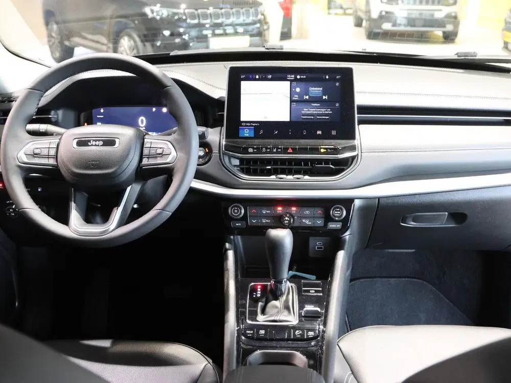 Jeep Compass 4xe 240 Plug-in Hybrid Electric Limited uit 2024, foto 14