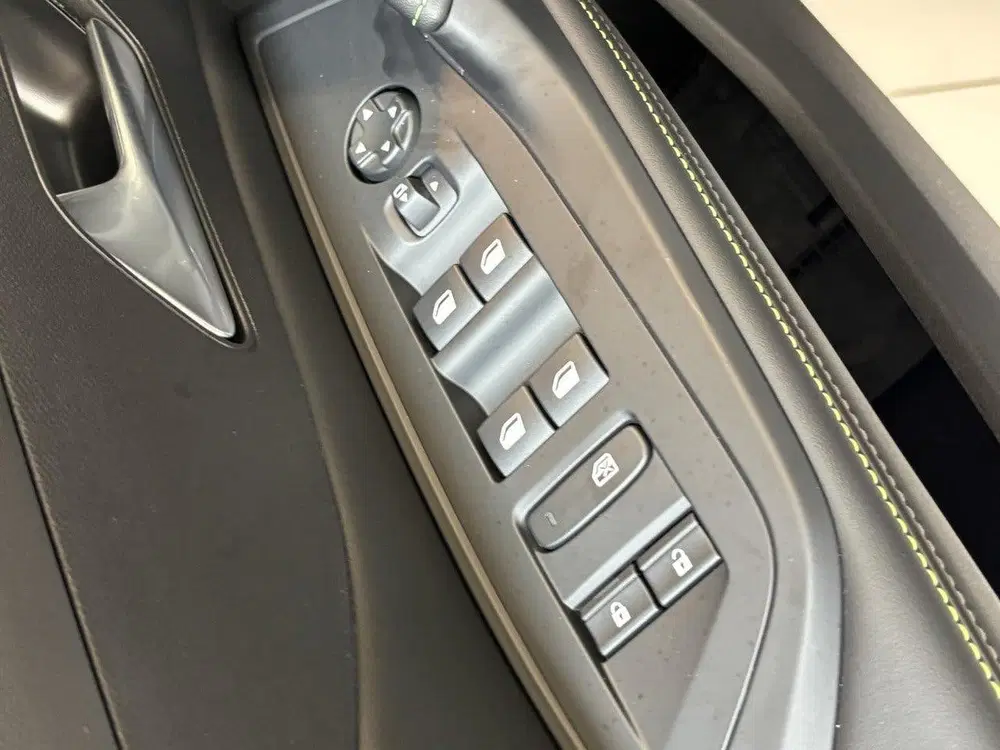 Peugeot 308 1.2 Hybrid 145 e-DCS6 GT 360 Camera l Elek uit 2025, foto 9