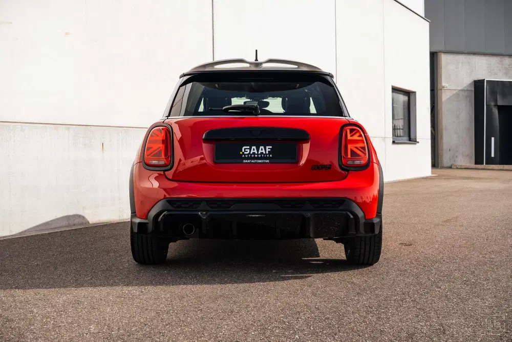 Mini Cooper uit 2022, foto 11