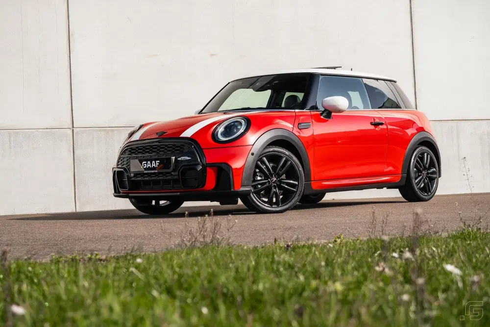 Mini Cooper uit 2022, foto 3