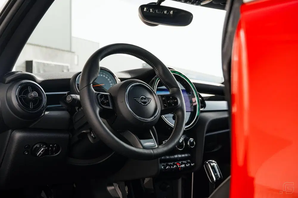 Mini Cooper uit 2022, foto 6
