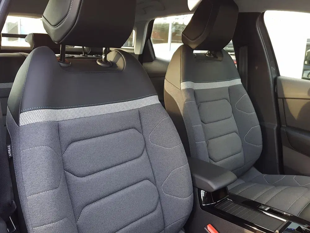 Citroën C4 FEEL PACK 1.2 130pk AUTOMAAT(8t) Trekhaak uit 2024, foto 10