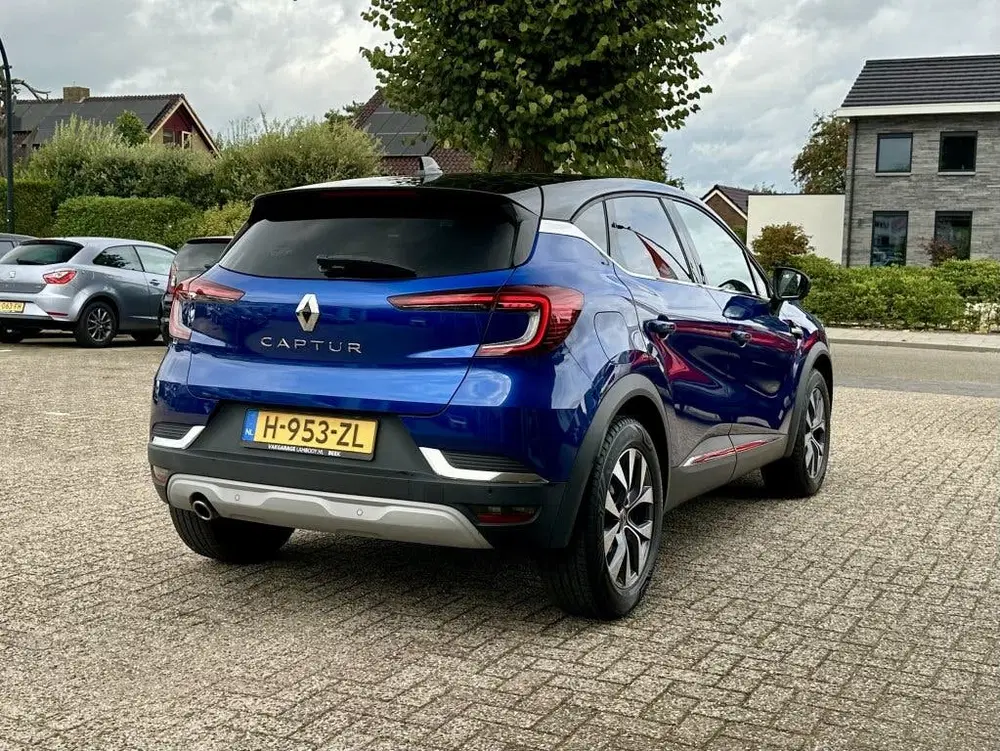 Renault Captur 1.3 TCe 130PK Intens automaat Camera Carpl uit 2020, foto 2