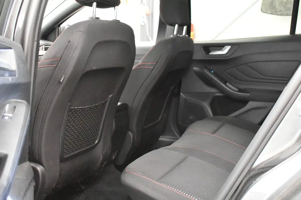 Ford Focus 1.0 EcoBoost 168 PK Hybrid ST Line Camera uit 2024, foto 11