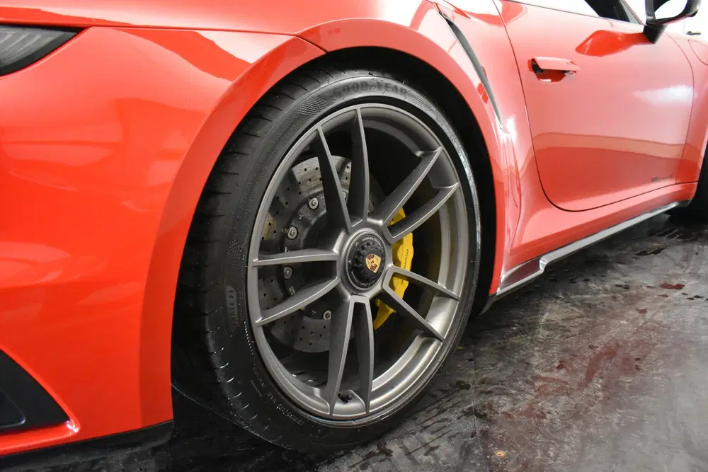 Porsche 911 3.8 Turbo S Aerokit Carbon Nose lift 360º uit 2022, foto 11