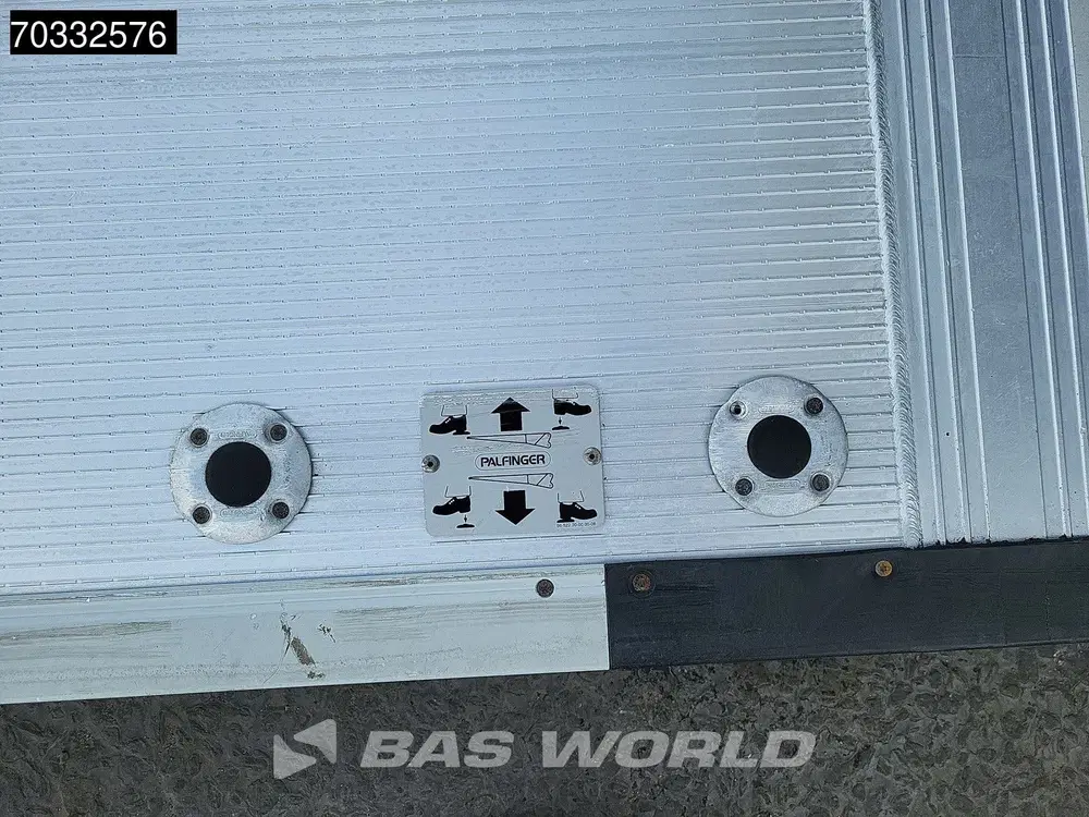 Iveco Daily 3.0L Automaat 1000KG Laadklep Luchtvering uit 2024, foto 10