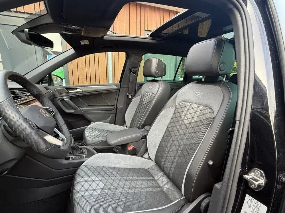 Volkswagen Tiguan 1.4 TSI Hybrid R-Line Pano Trekhaak 20'' uit 2023, foto 10