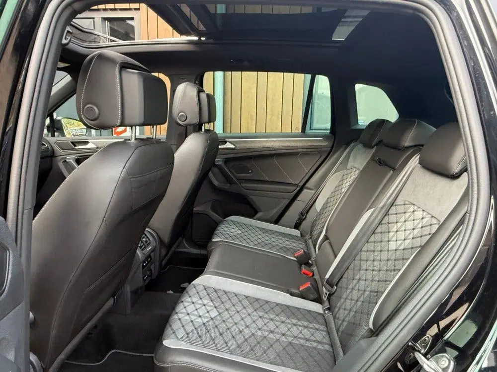 Volkswagen Tiguan 1.4 TSI Hybrid R-Line Pano Trekhaak 20'' uit 2023, foto 11