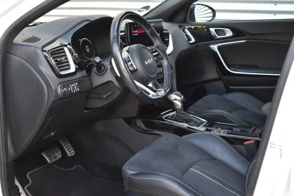 Kia Ceed PRO CEED 1.5 T-GDI GT-PLUSLINE uit 2022, foto 12