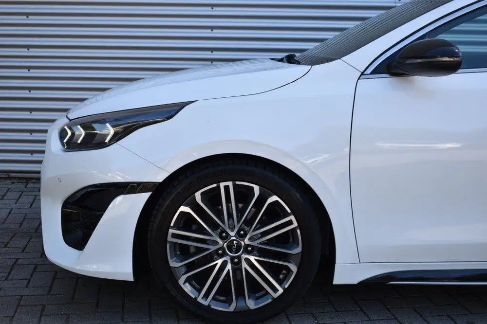Kia Ceed PRO CEED 1.5 T-GDI GT-PLUSLINE uit 2022, foto 4